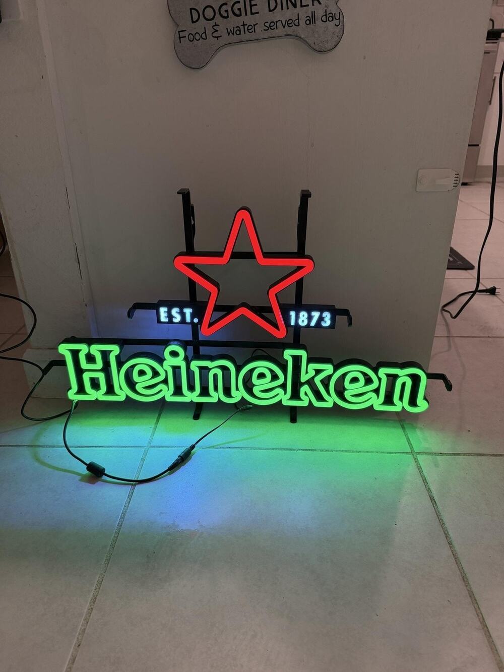 Heineken EST 1873 Red Star Green Neon LED Lighted Bar Wall Sign Man Cave Decor